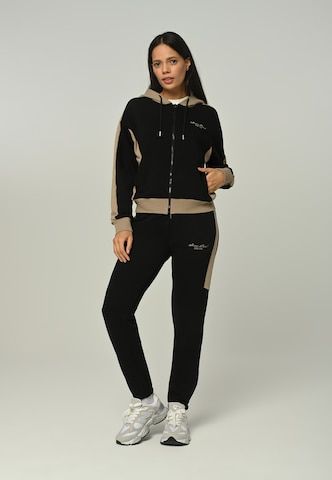 Tom Barron Tracksuit in Black