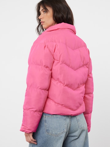 Trendyol Vinterjakke i pink