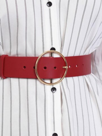 Haute Cuir Belt in Red