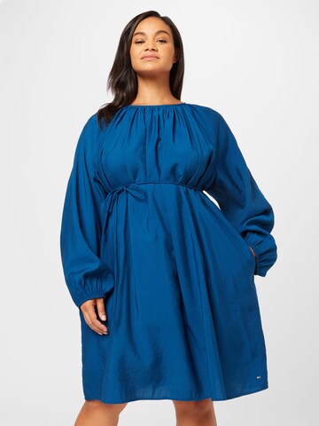 Robe Tommy Hilfiger Curve en bleu : devant