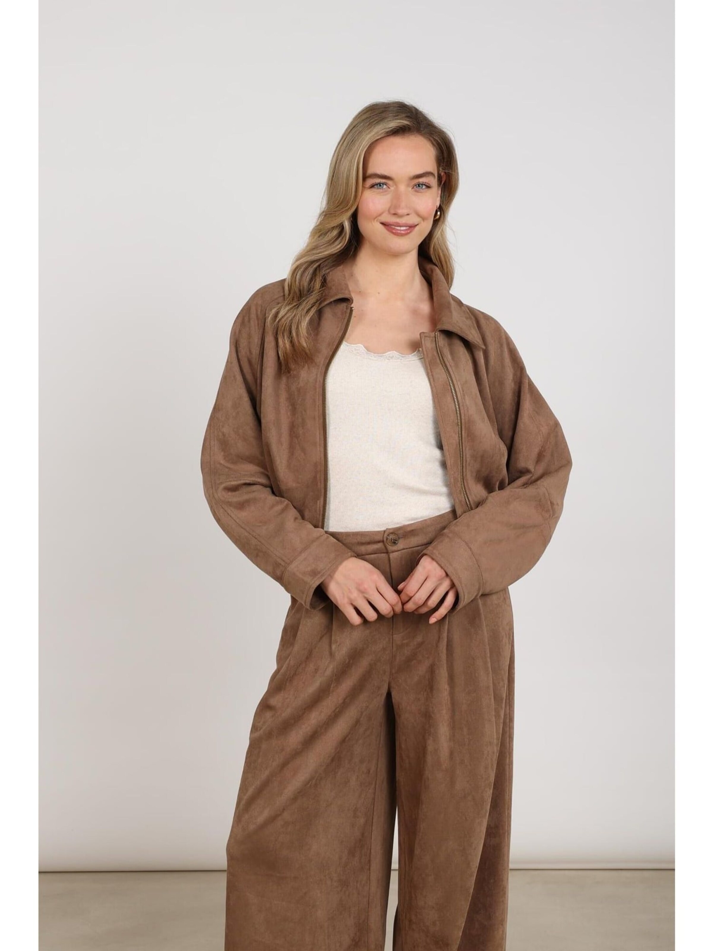 nukus Tussenjas 'Daisey' in Beige