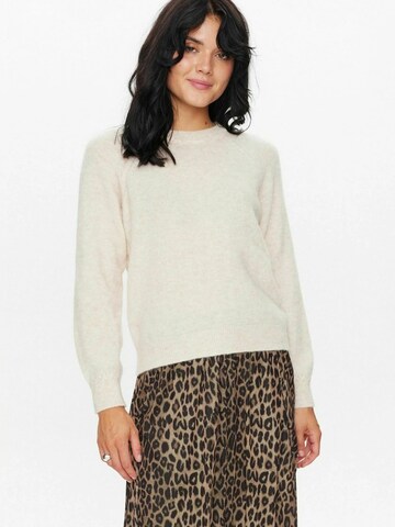 NÜMPH Sweater 'NURIETTE' in Beige: front