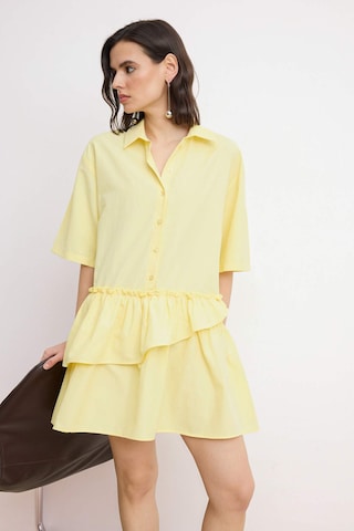 Trendyol - Vestido camisero en amarillo