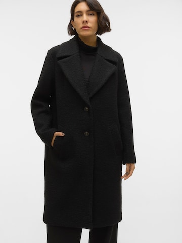 VERO MODA Ανοιξιάτικο και φθινοπωρινό παλτό 'ANNY' σε μαύρο: μπροστά