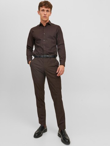 Coupe slim Pantalon à plis 'Solaris' JACK & JONES en marron