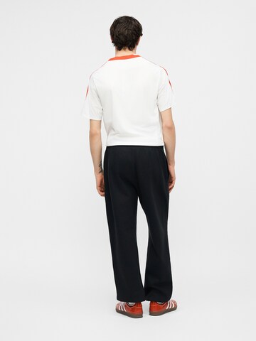 ADIDAS ORIGINALS Tapered Pants 'ESS' in Black