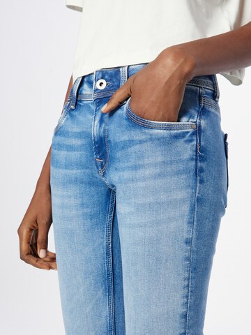 Coupe slim Jean 'SATURN' Pepe Jeans en bleu