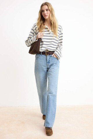 Regular Jean Trendyol en bleu