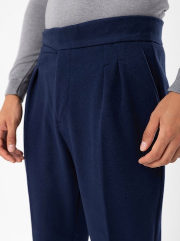 Antioch Regular Pleat-front trousers in Blue