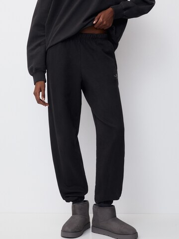 Pull&Bear Tapered Broek in Zwart: voorkant