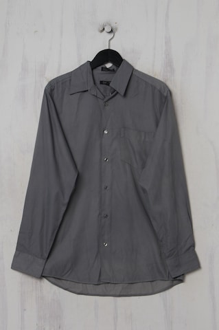 DKNY Button Up Shirt in M in Grey: front