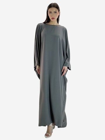 Elara Kleid in Grau: Vorderseite