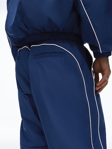 Bershka Loosefit Bukser i blå