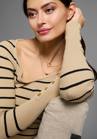 LAURA SCOTT Sweater in Beige