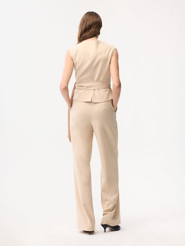 adl Vest in Beige