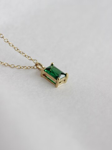 Kamiko Necklace 'GREEN PETITE' in Gold