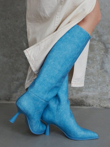 Boots '526-1657' di Estro in blu