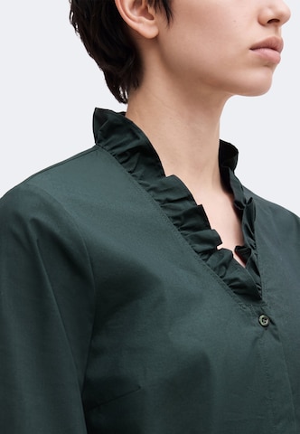 MORE & MORE - Blusa em verde: frente