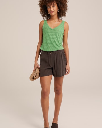 WE Fashion Top in Grün