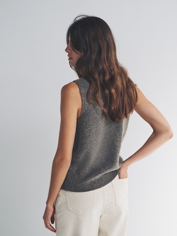 The Set Kamizelka z dzianiny w kolorze beżowy