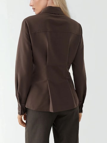 Hiccup - Camisa em castanho