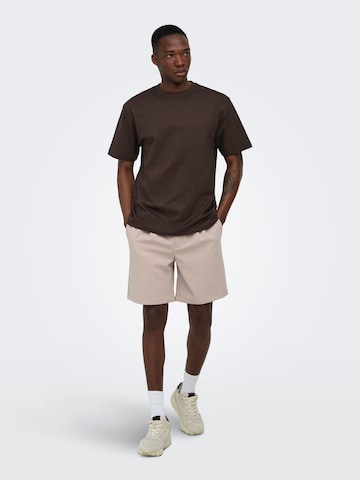 Maglietta '22022532' di Only & Sons in marrone