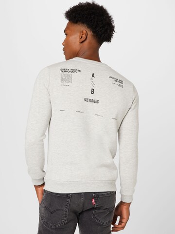 LMTD Sweatshirt in Grey