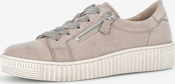 GABOR Sneakers laag in Beige: voorkant