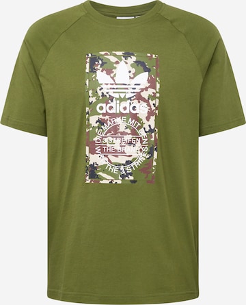 T-Shirt 'CAMO TONGUE' ADIDAS ORIGINALS en vert : devant