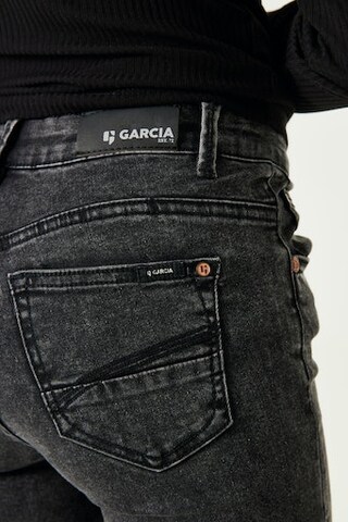 GARCIA Bootcut Džíny 'Rianna' – černá