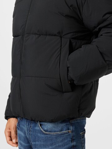 Abercrombie & Fitch Between-Season Jacket in Black