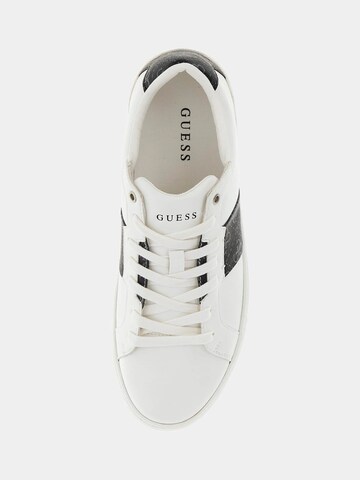 GUESS Låg sneaker 'Todi' i vit