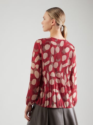 Bluză 'Ve44rdaa' de la ZABAIONE pe roșu