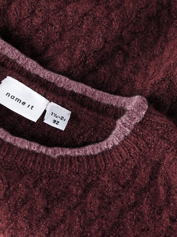 NAME IT - Jersey en marrón