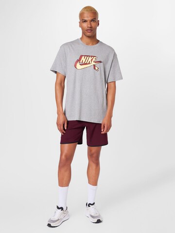 Nike Sportswear T-shirt 'Futura' i grå