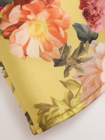 Next - Conjunto en amarillo