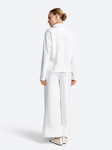 Regular Pantaloni de la Rich & Royal pe alb