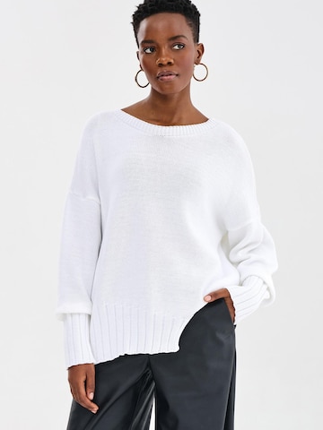 Blue Shadow Sweater in Beige: front