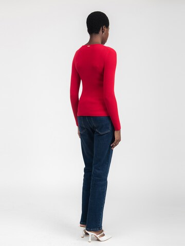 Influencer Pullover in Rot