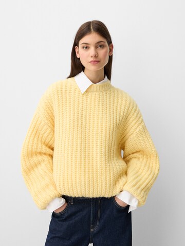 Bershka Pullover in Gelb: Vorderseite