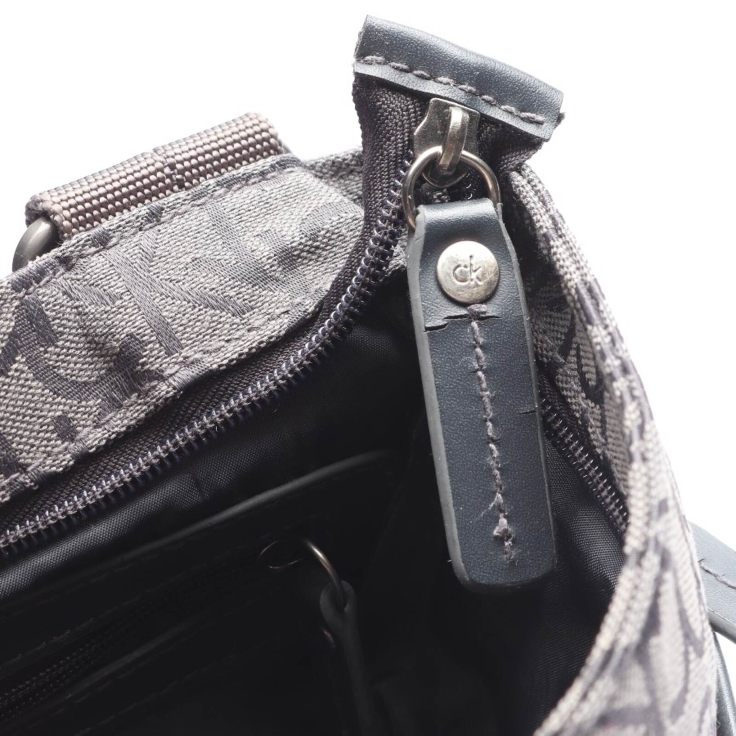 Calvin Klein Bag in One size in Grey