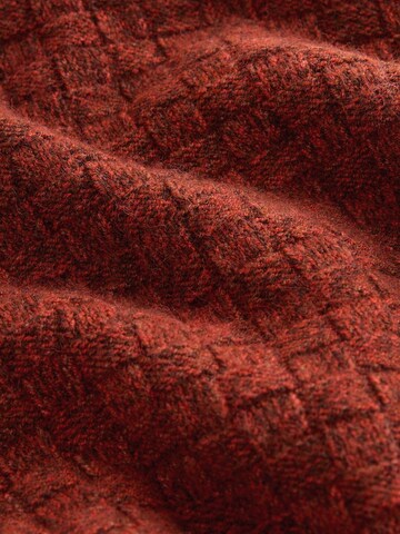 Pulover de la Next pe roșu