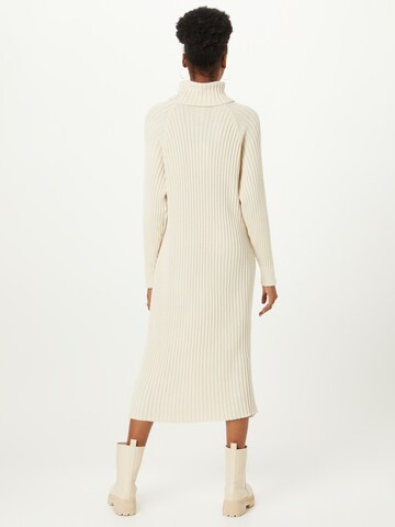 YAS Neulemekko 'Mavi' värissä beige