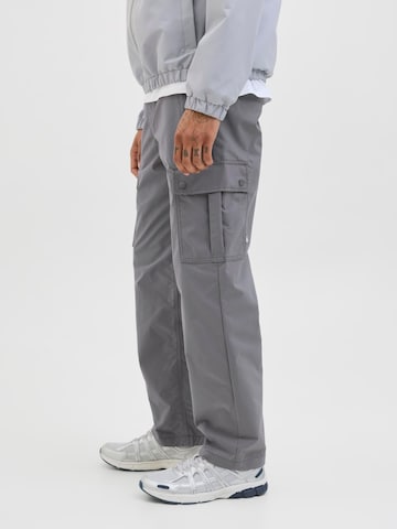 JACK & JONES Loose fit Trousers in Grey