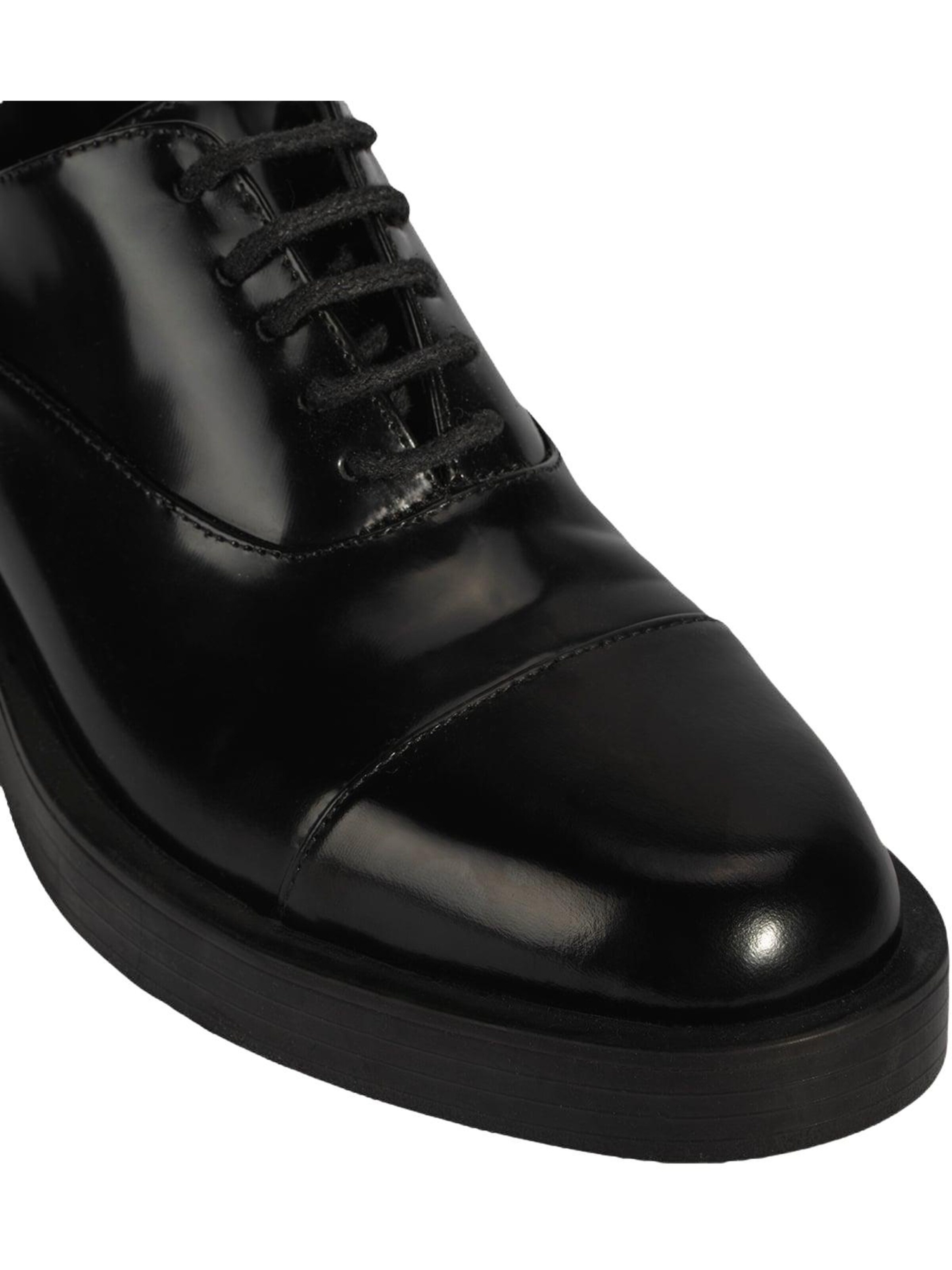Desa Classic Flats 'Slip-Ons' in Black