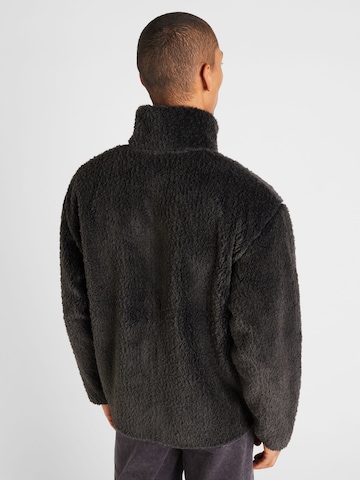 WEEKDAY Fleece jacket 'Paulo Pile' in Grey