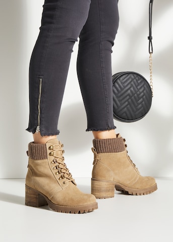 LASCANA Boots in Bruin