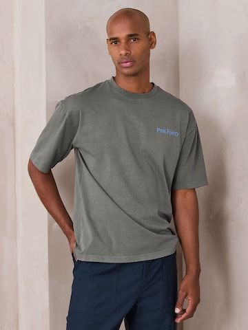 T-Shirt Next en gris