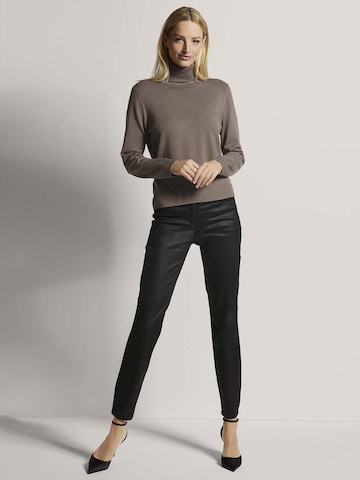 MADELEINE Trui in Beige