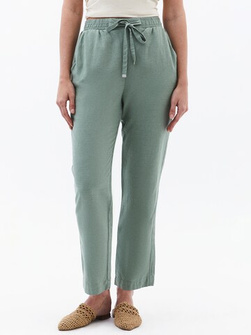 OXXO Tapered Broek in Groen: voorkant